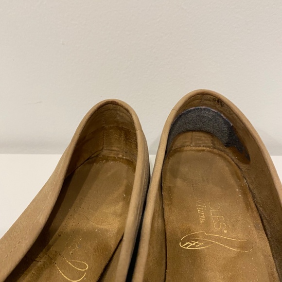 Aerosoles Tan Buckle Flat Loafer Size 7 - Picture 3 of 5